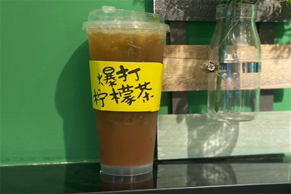 小轻柠手打柠檬茶奶茶加盟