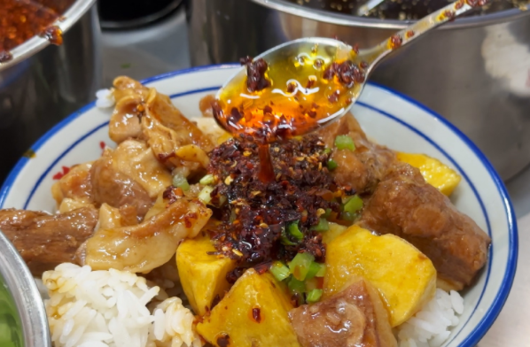 盖东来大块牛肉饭