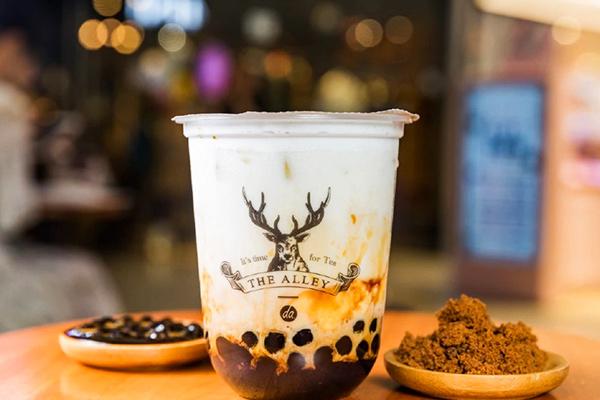 鹿角巷奶茶店加盟费用需要多少钱？数百家门店布局全国人气火爆