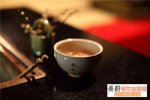 山中茶奶茶加盟店