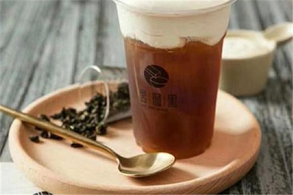 奶茶店加盟排行榜，黑研舍奶茶人气旺