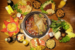 硬啃酱骨火锅加盟怎么样？硬啃大盆骨加盟电话多少？