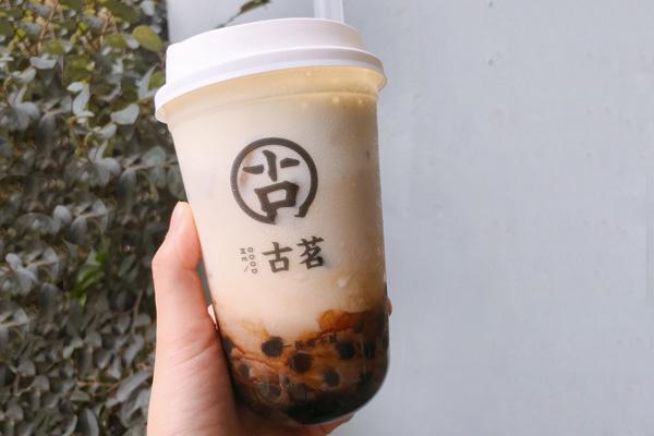 古茗奶茶店的加盟费是多少？5-10万竞争激烈大品牌竞争