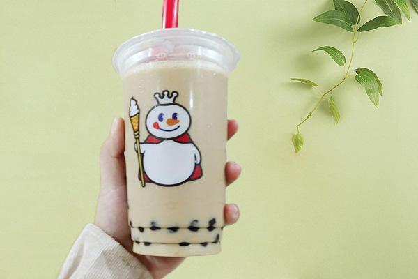 开一家蜜雪冰城多久能回本？大学生4个月就能回本了！