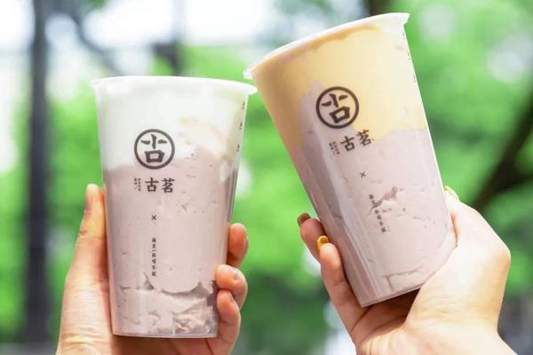 一家古茗奶茶加盟店里透着她的那份执着与追求