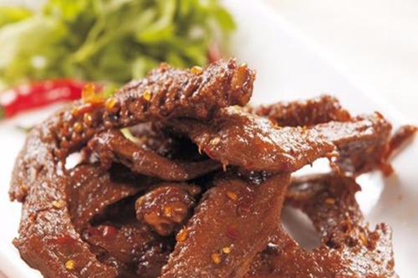 乡巴佬熟食的产品特点？值得投资商投资开店吗？