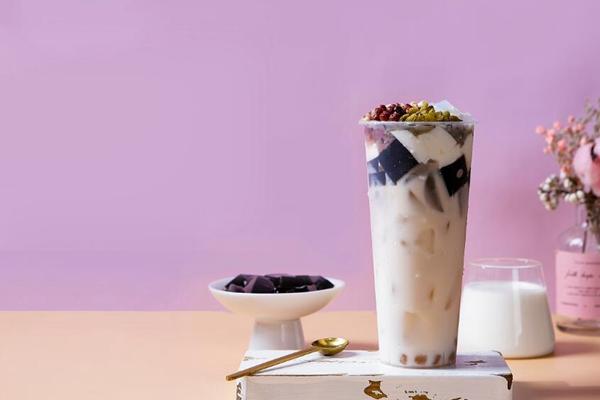流氓兔奶茶教你如何经营好一家奶茶店,需要注意哪些问题?