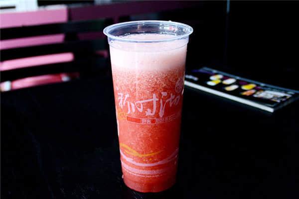 新时沏奶茶总部实力强大 免费技术培训操作流程透明