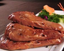 创业就选卤小吖熟食加盟，让创业变得更简单