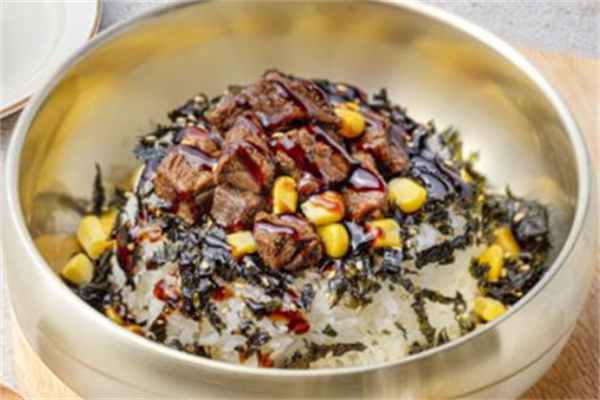 敏丁年糕拌饭