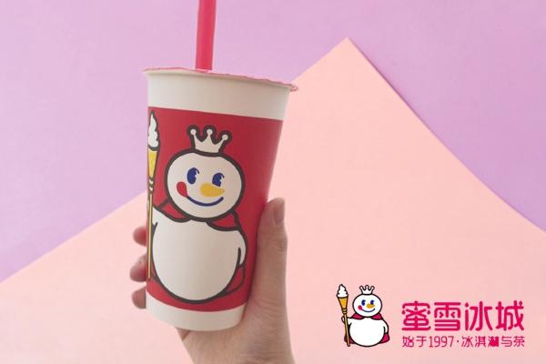 蜜雪冰城加盟店突破一万家，年赚65万元的秘诀是什么？